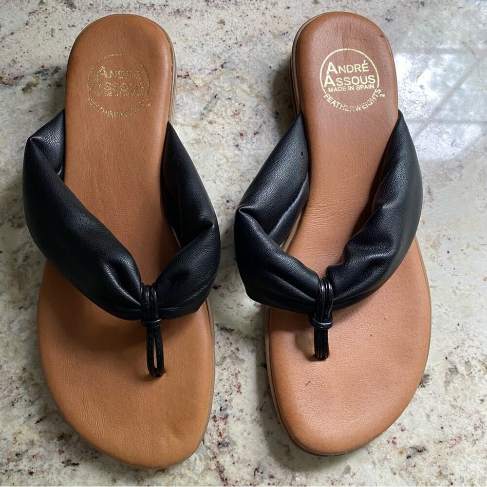 Andre Assous $129 Black Featherweight Leather Slide Sandal Spain 8 EUC